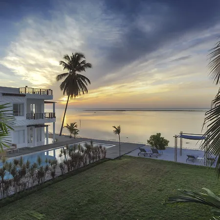 Villa Nalinnadda Petite Hotel & Spa, Adults Only-3